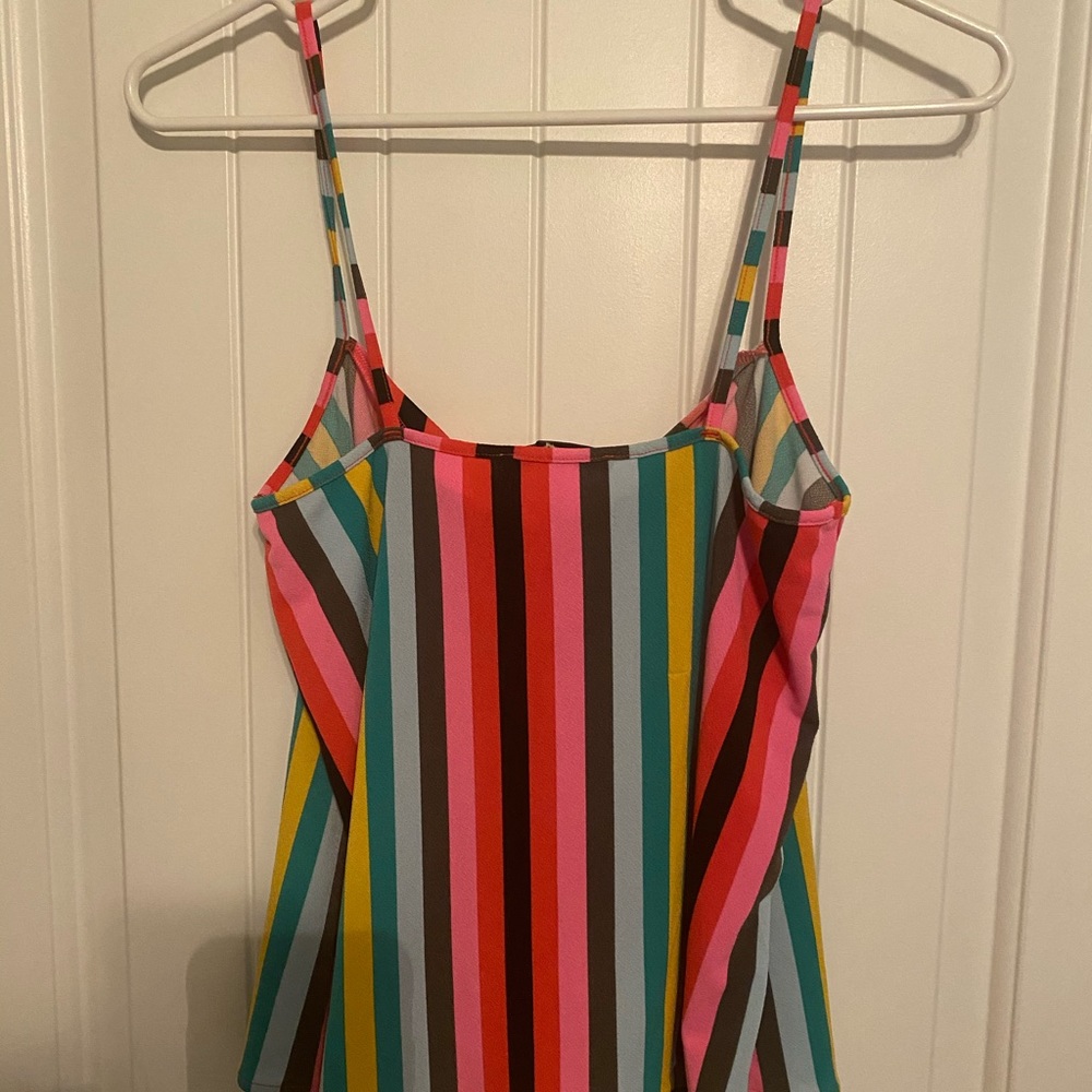 NWT Express Tank - Picture 4 of 4